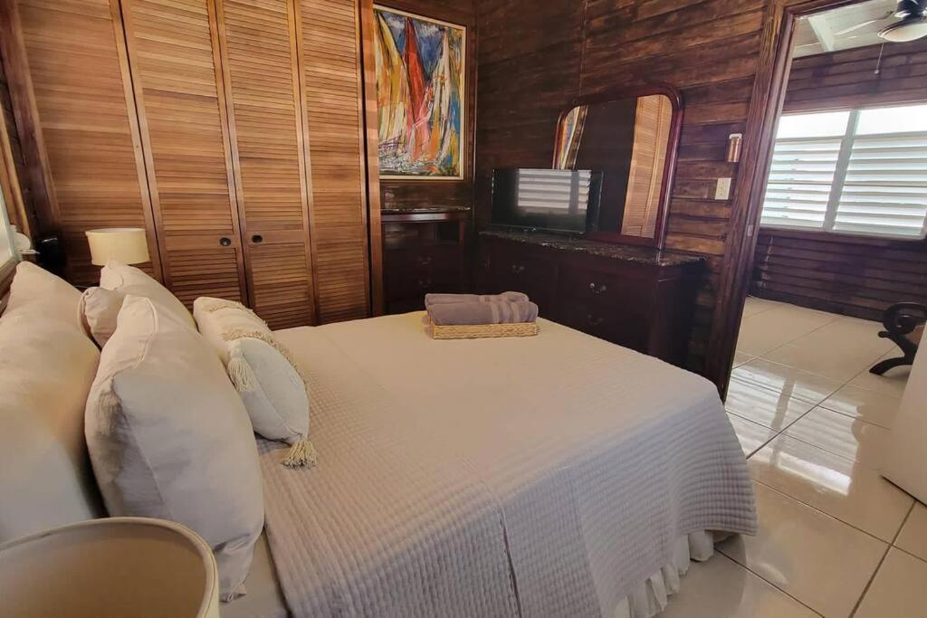 “La Choza” Beach Cabin En El Poblado De Boqueron Cabo Rojo Exterior photo