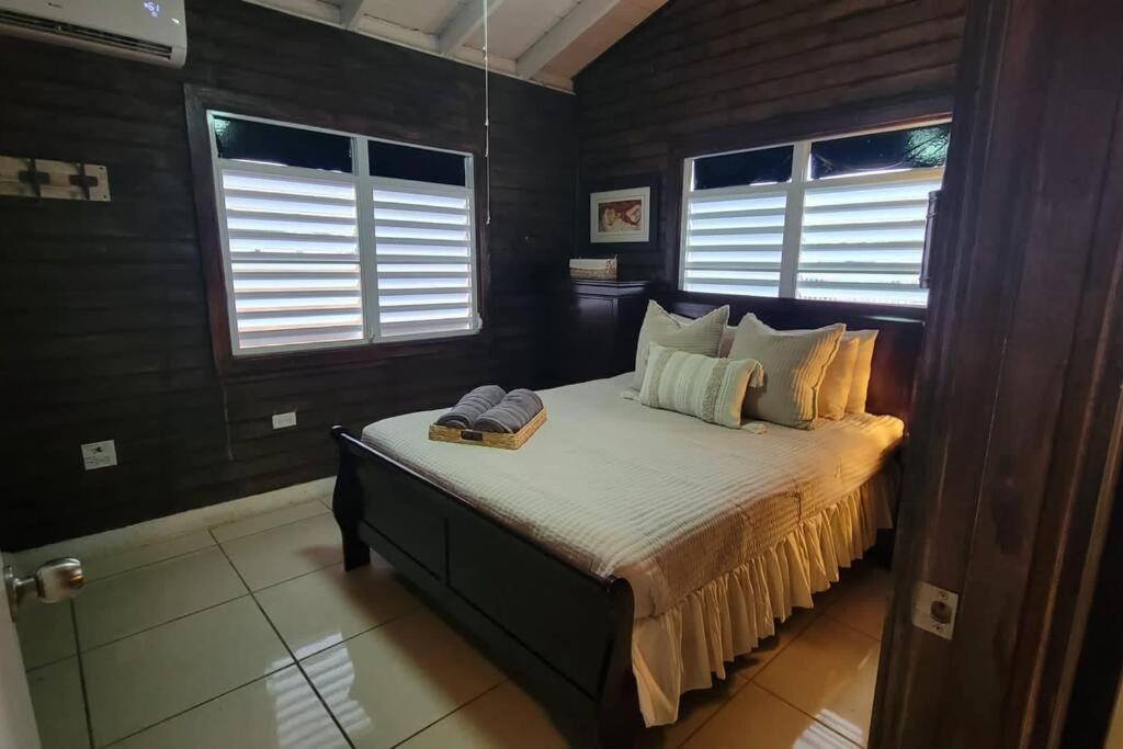 “La Choza” Beach Cabin En El Poblado De Boqueron Cabo Rojo Exterior photo